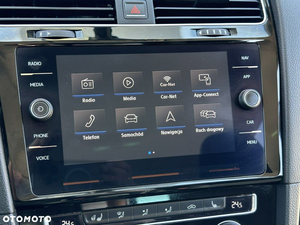 Volkswagen Golf 1.4 TSI BMT Highline - 28