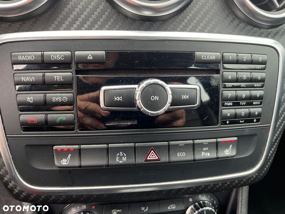 Mercedes-Benz Klasa A 250 (BlueEFFICIENCY) 7G-DCT AMG Sport - 34