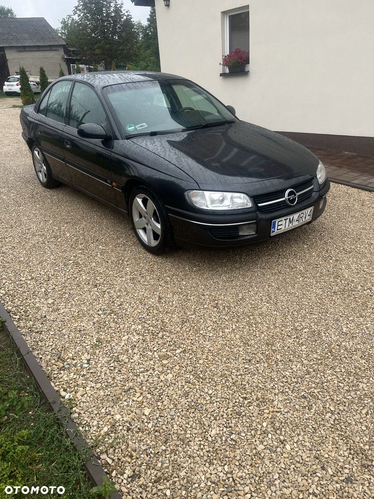 Opel Omega - 2