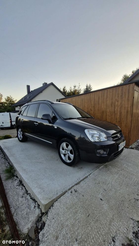 Kia Carens