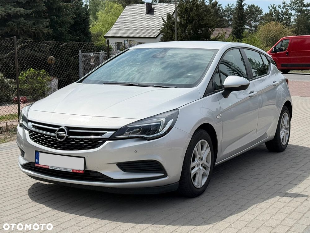 Opel Astra 1.6 D Start/Stop Dynamic - 1
