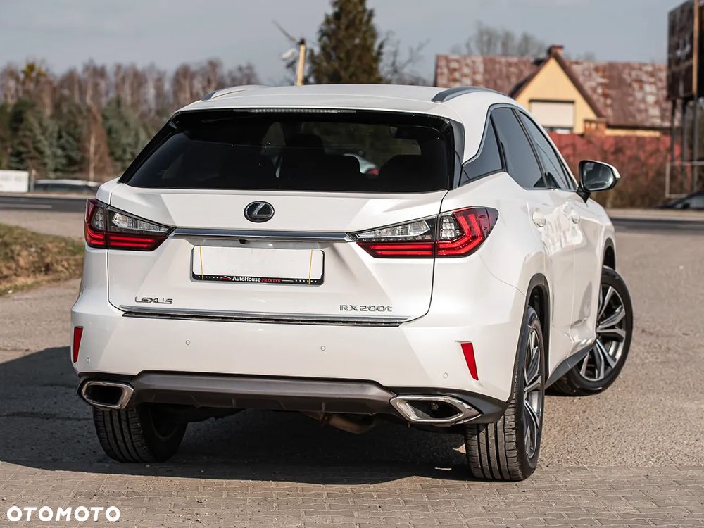 Lexus RX 200t - 12