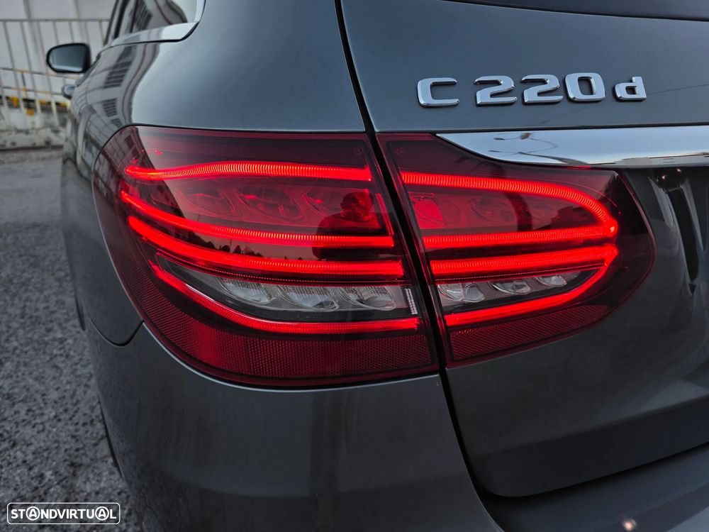 Mercedes-Benz C 220 d AMG Line - 16