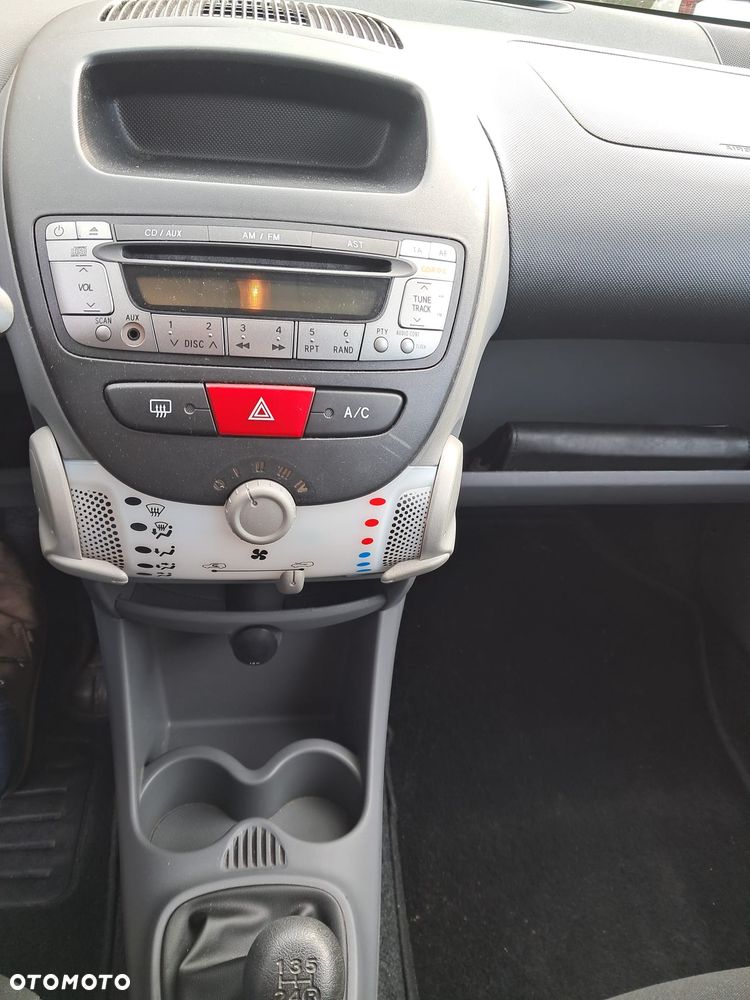 Toyota Aygo - 12