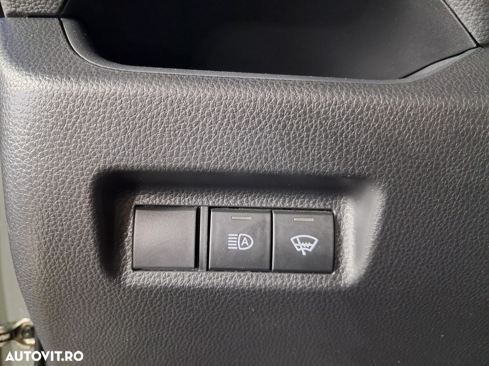 Toyota RAV4 - 16