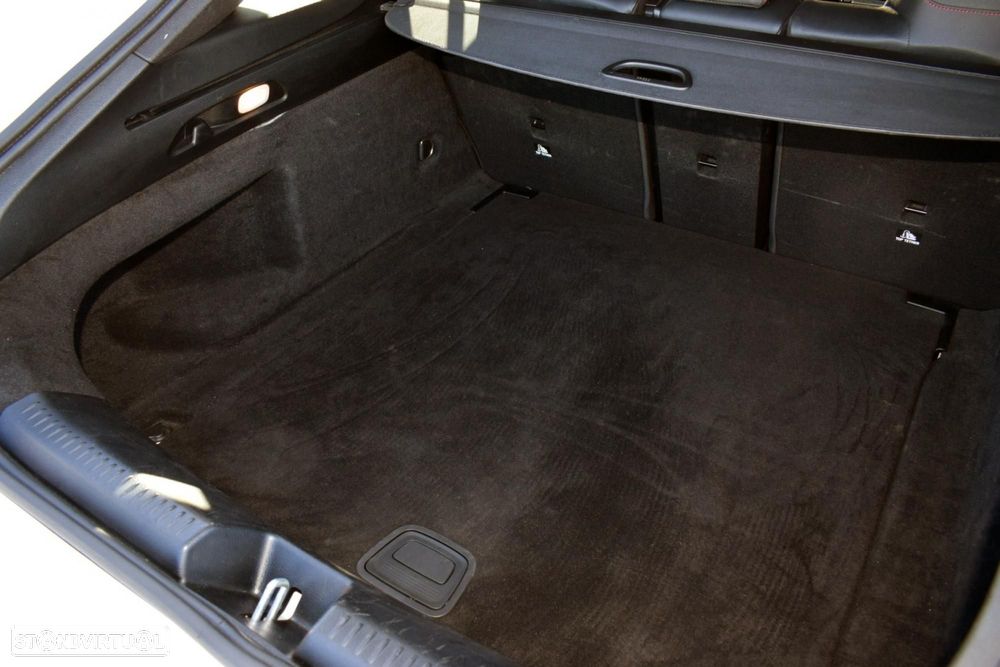 Mercedes-Benz CLA 180 d Shooting Brake AMG Line Aut. - 55