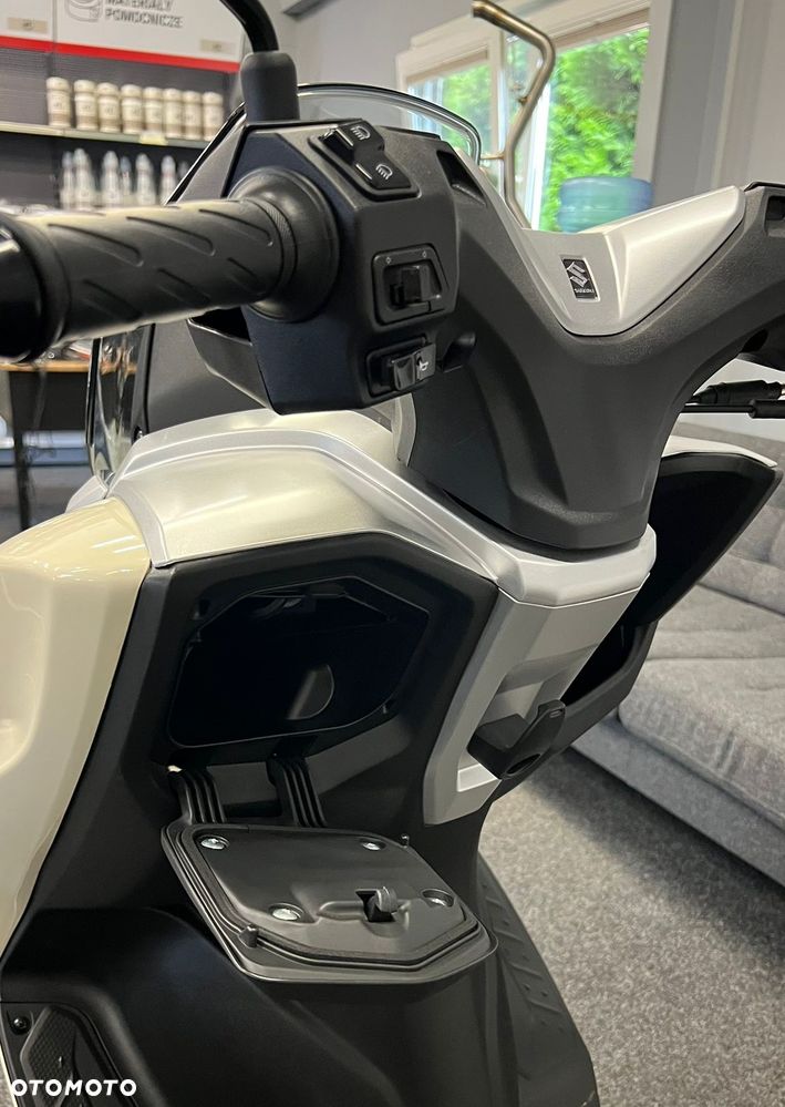 Suzuki Burgman - 7