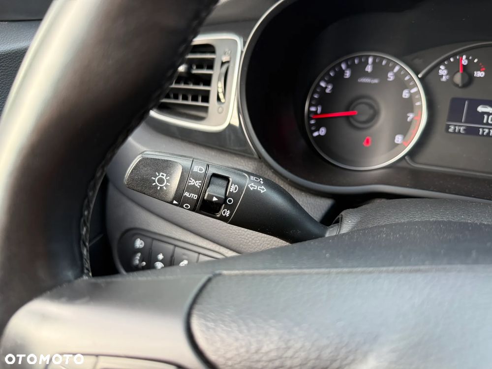 Kia Carens 1.6 GDI Edition 7 - 15
