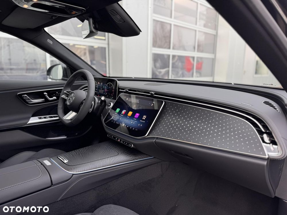 Mercedes-Benz Klasa E 220 d 4Matic 9G-TRONIC Edition AMG Line - 18