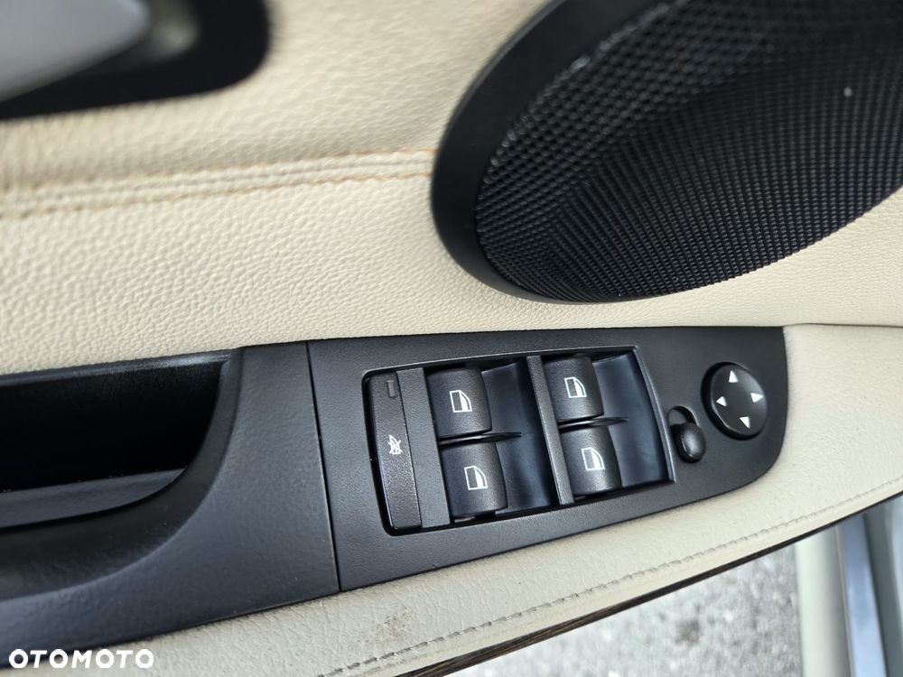 BMW Seria 3 318d - 17