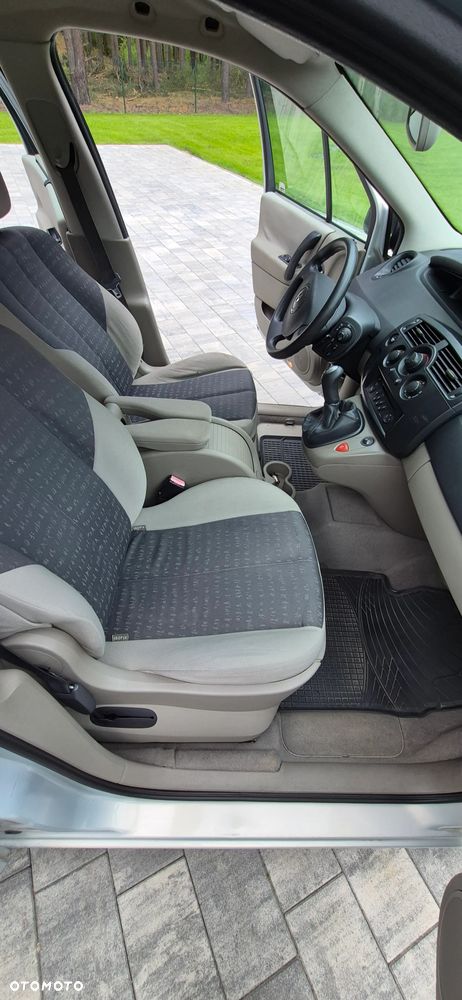 Renault Scenic 1.6 Confort Expression - 19