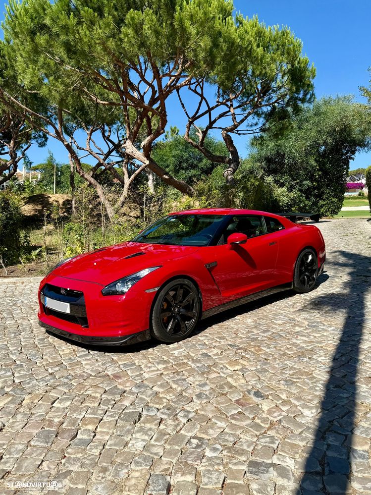 Nissan GT-R Black Edition - 16