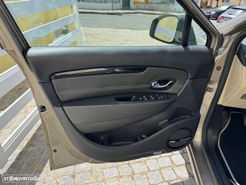 Renault Grand Scénic Energy dCi 110 S&S Bose Edition - 28