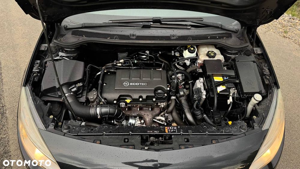 Opel Astra 1.4 Turbo - 10