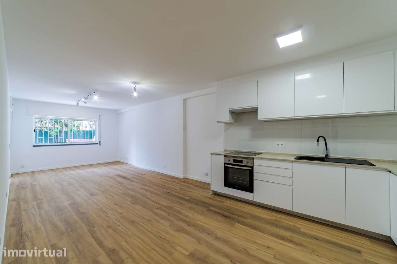 FULLY RENOVATED 1 BEDROOM APARTMENT | PRIME LOCATION | MONTE ESTORIL - Grande imagem: 2/20