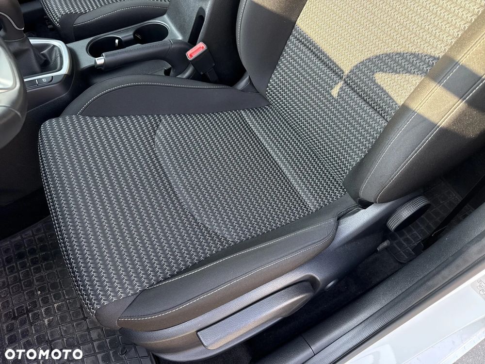 Kia Ceed 1.5 T-GDI M - 13