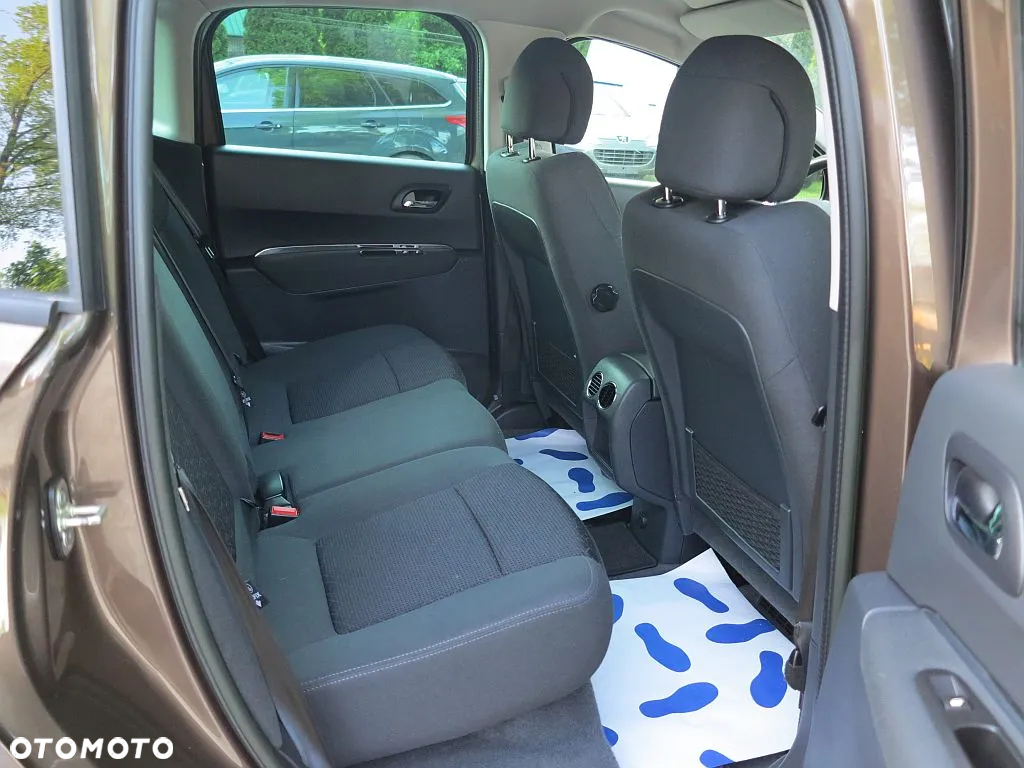 Peugeot 3008 HDi FAP 115 Style - 14