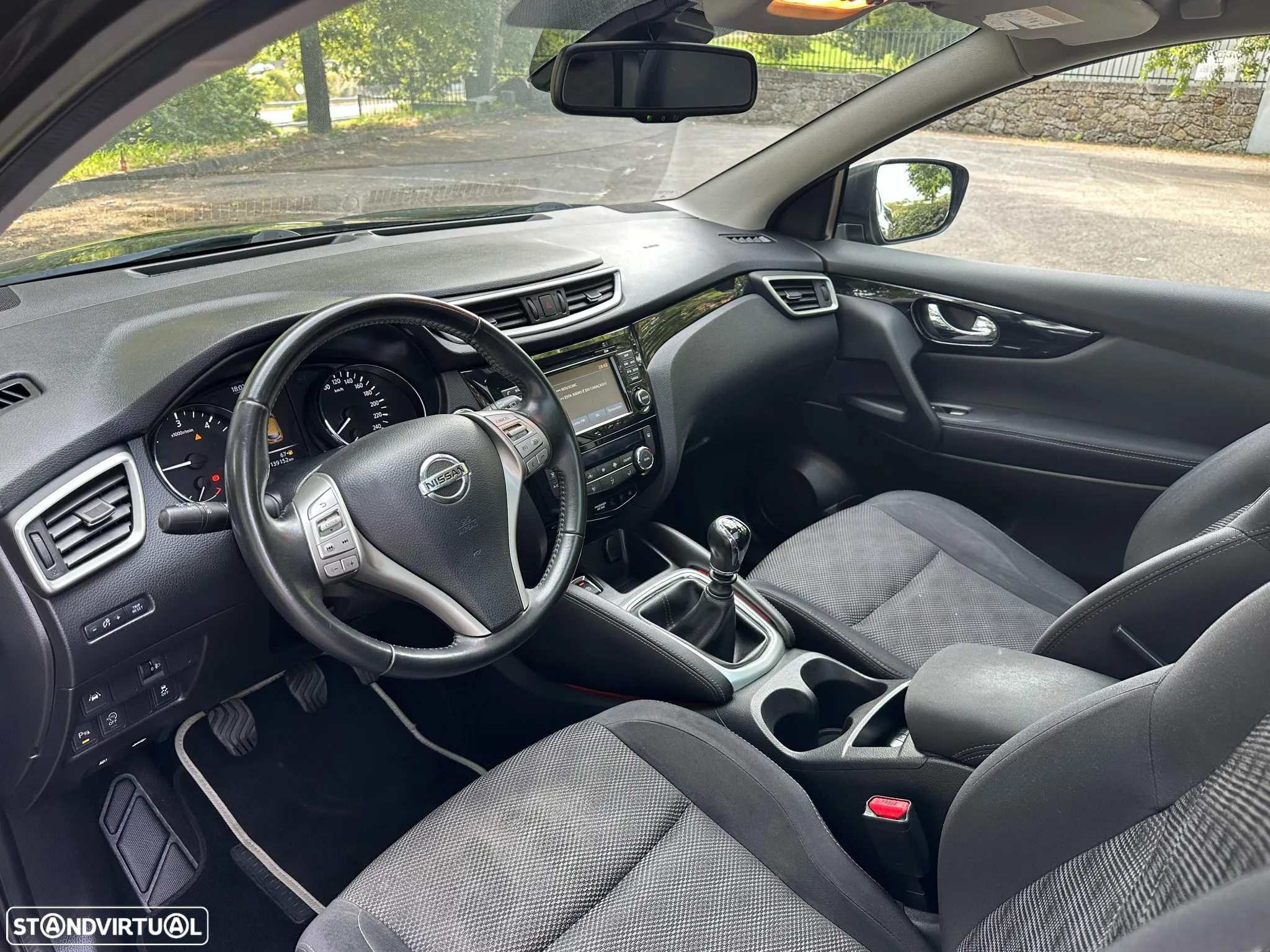 Nissan Qashqai 1.5 dCi N-Connecta 18 - 8