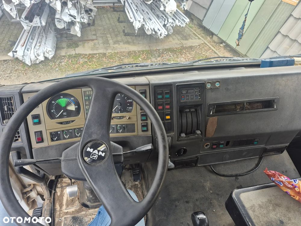 MAN F90 33.302 DFS - 10