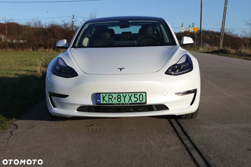 Tesla Model 3 - 14