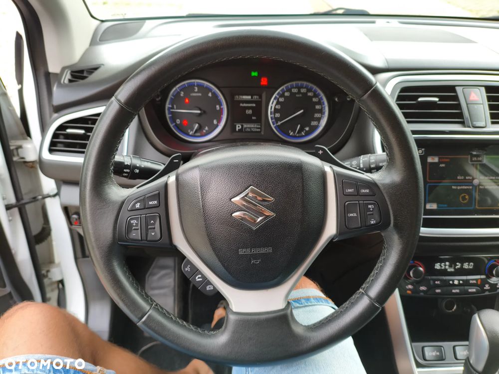 Suzuki S-Cross - 27