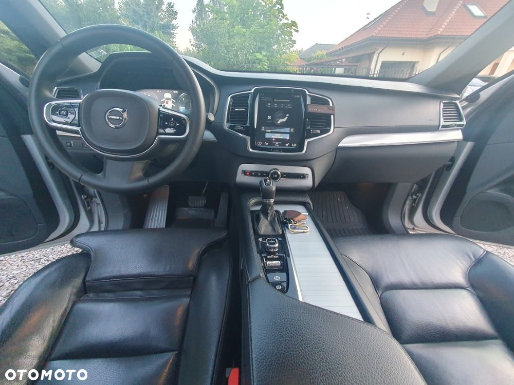 Volvo XC 90 D5 SCR AWD Inscription 7os - 27