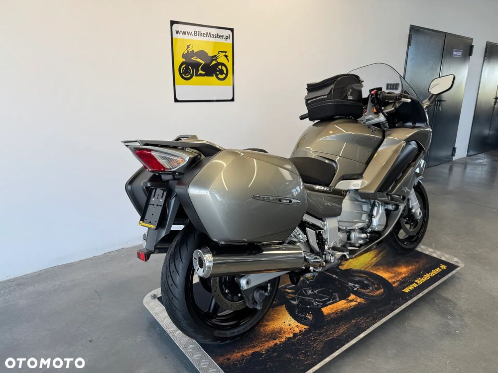 Yamaha FJR - 5