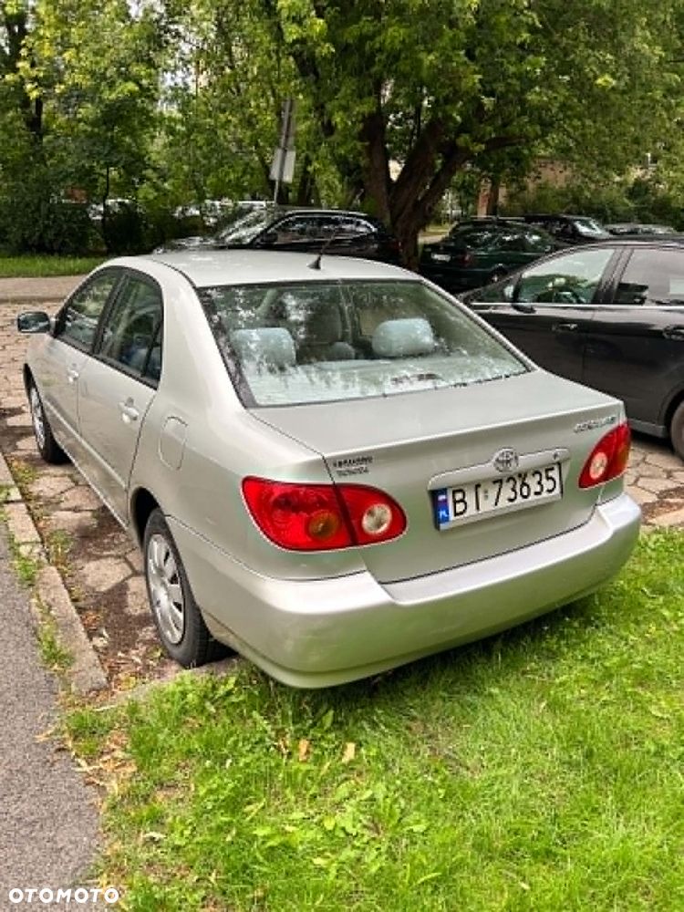 Toyota Corolla - 11