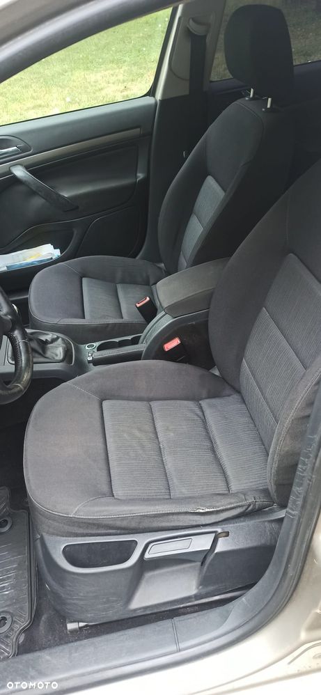 Skoda Octavia 1.6 FSI Ambiente - 6
