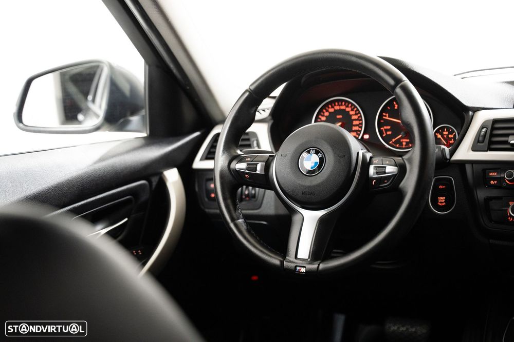 BMW 318 d Auto Line Sport - 16