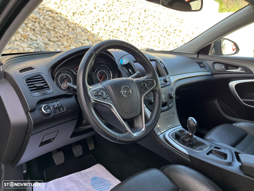 Opel Insignia 2.0 CDTI executive S/S - 26
