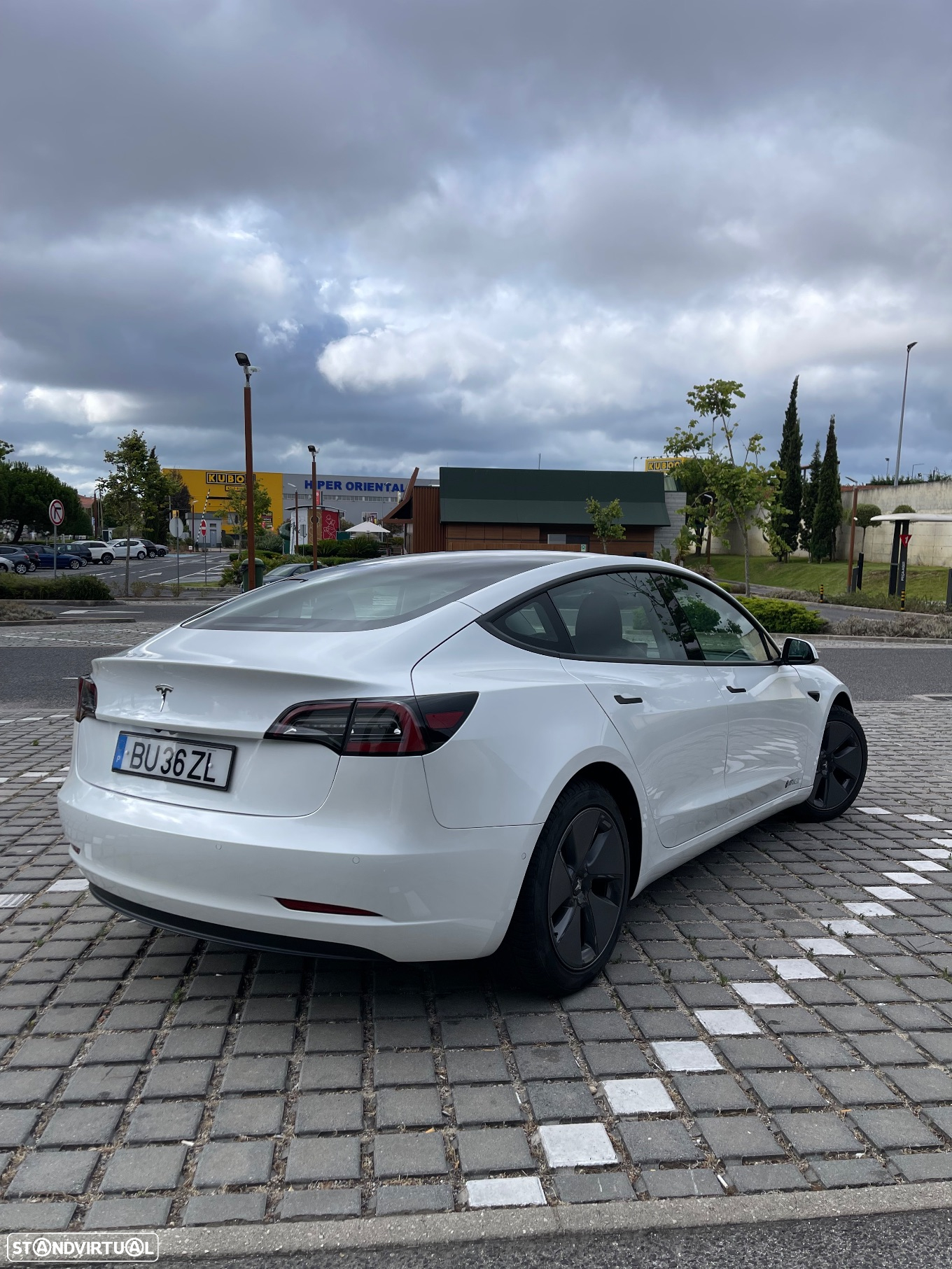 Tesla Model 3 Standard Range Plus RWD - 4