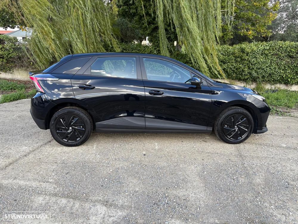 MG MG4 51 kWh Standard - 27