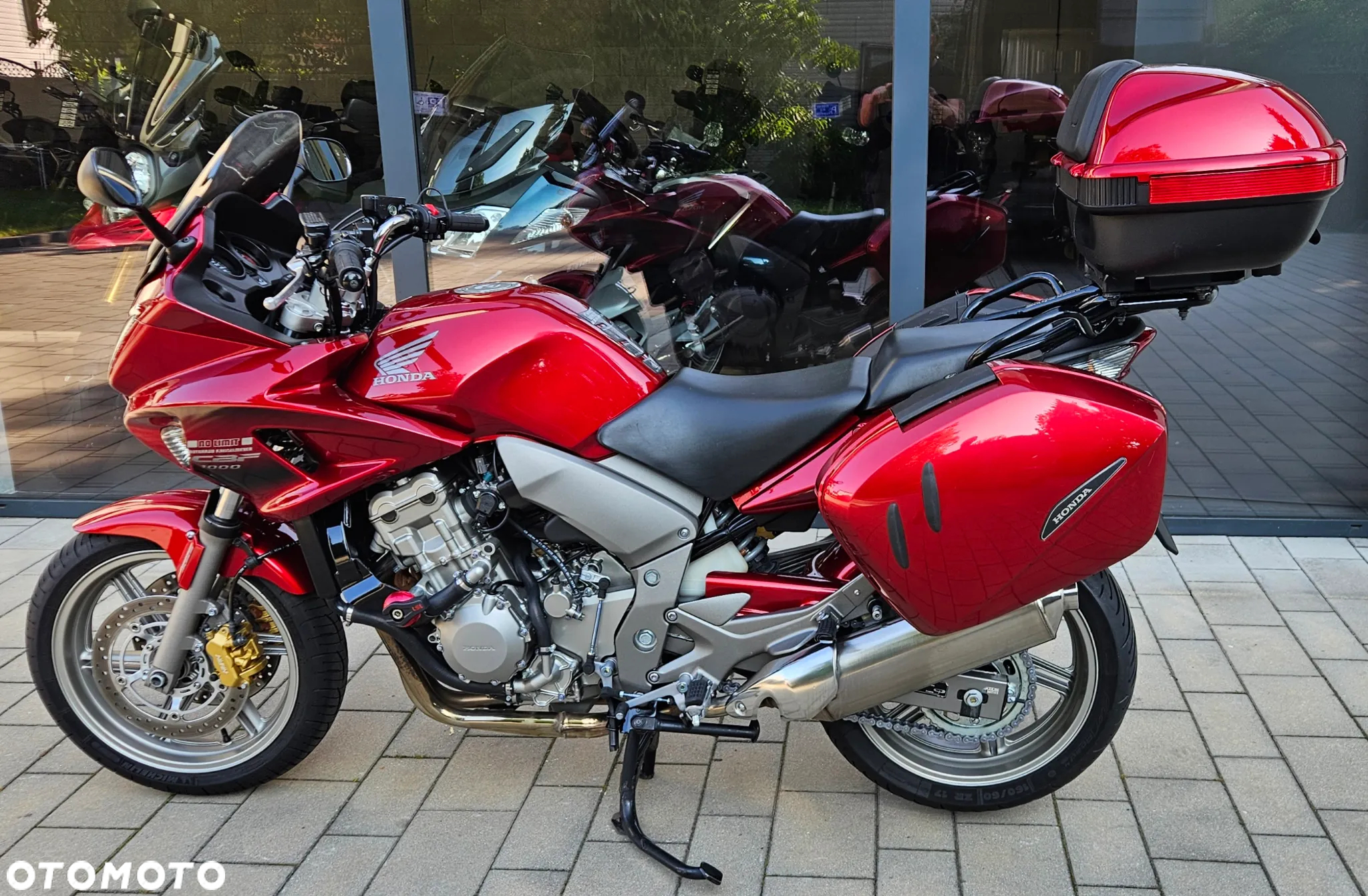 Honda CBF - 10