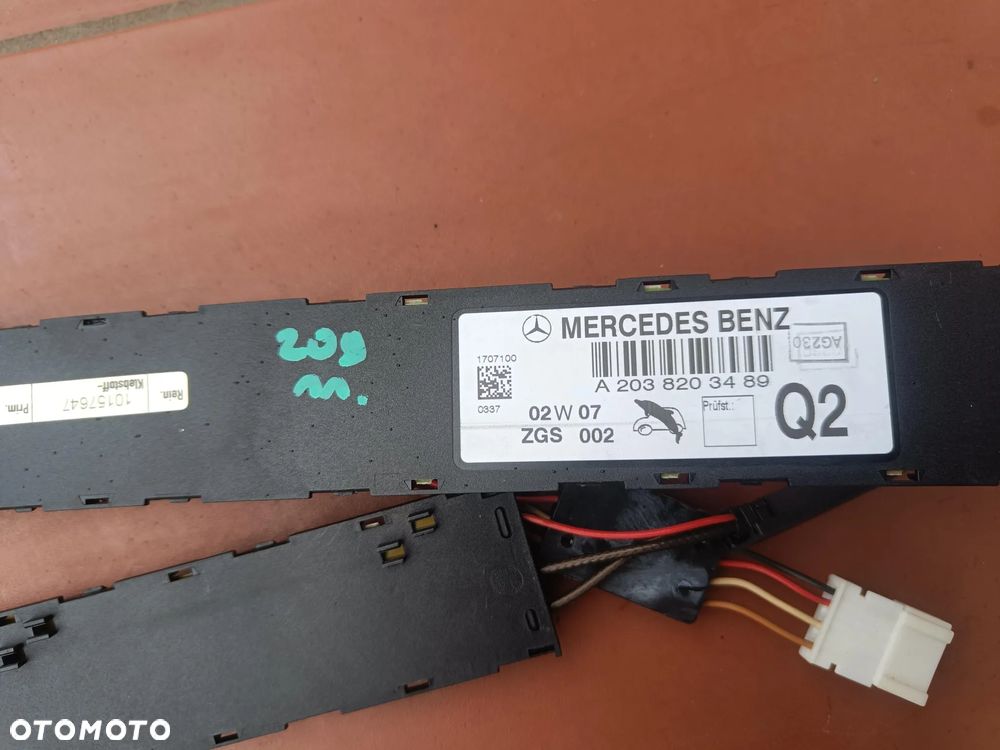 MERCEDES W203 W209 CLK WZMACNIACZ ANTENOWY ANTENY A2038203489 - 2