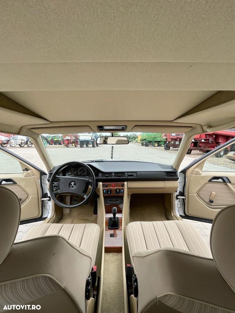 Mercedes-Benz W124 - 18