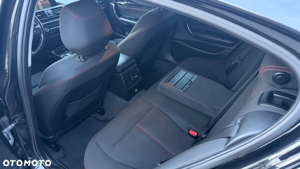 BMW Seria 1 118d - 12