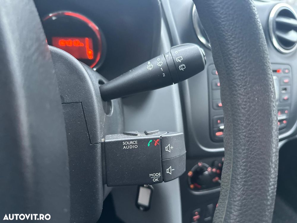 Dacia Sandero 1.5 75CP Ambiance - 13