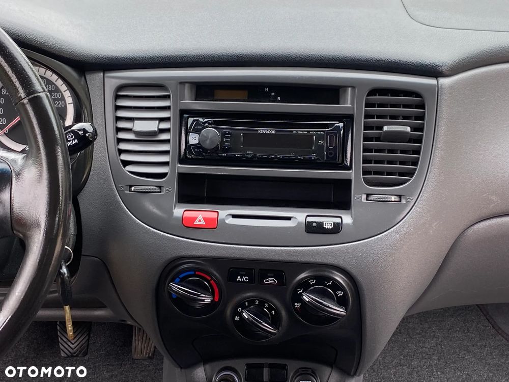 Kia Rio 1.6 Spirit - 20