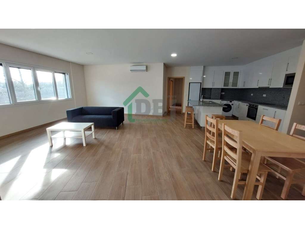 Apartamento T5 - Grande imagem: 2/12