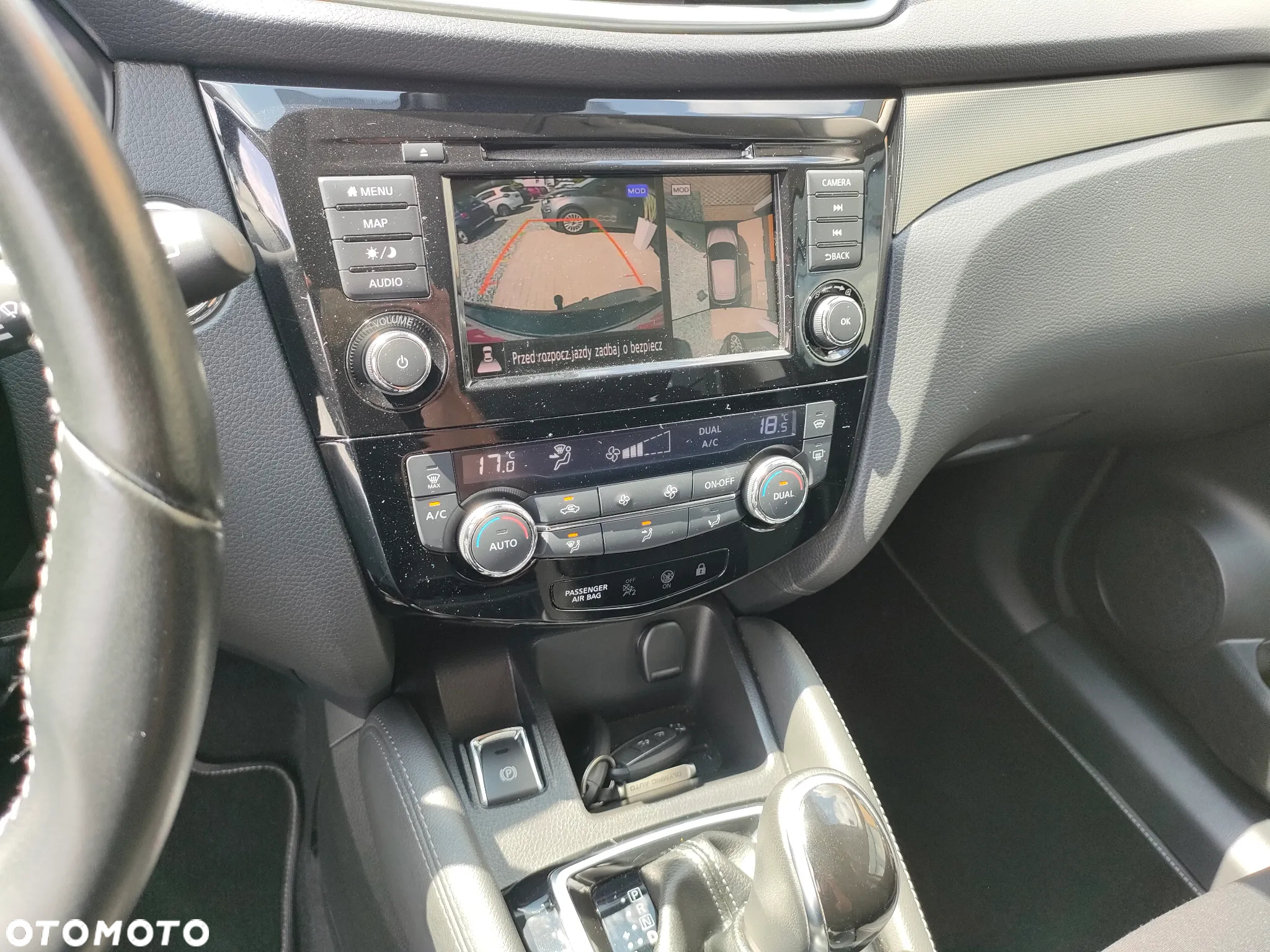 Nissan Qashqai 1.3 DIG-T N-Connecta DCT - 20