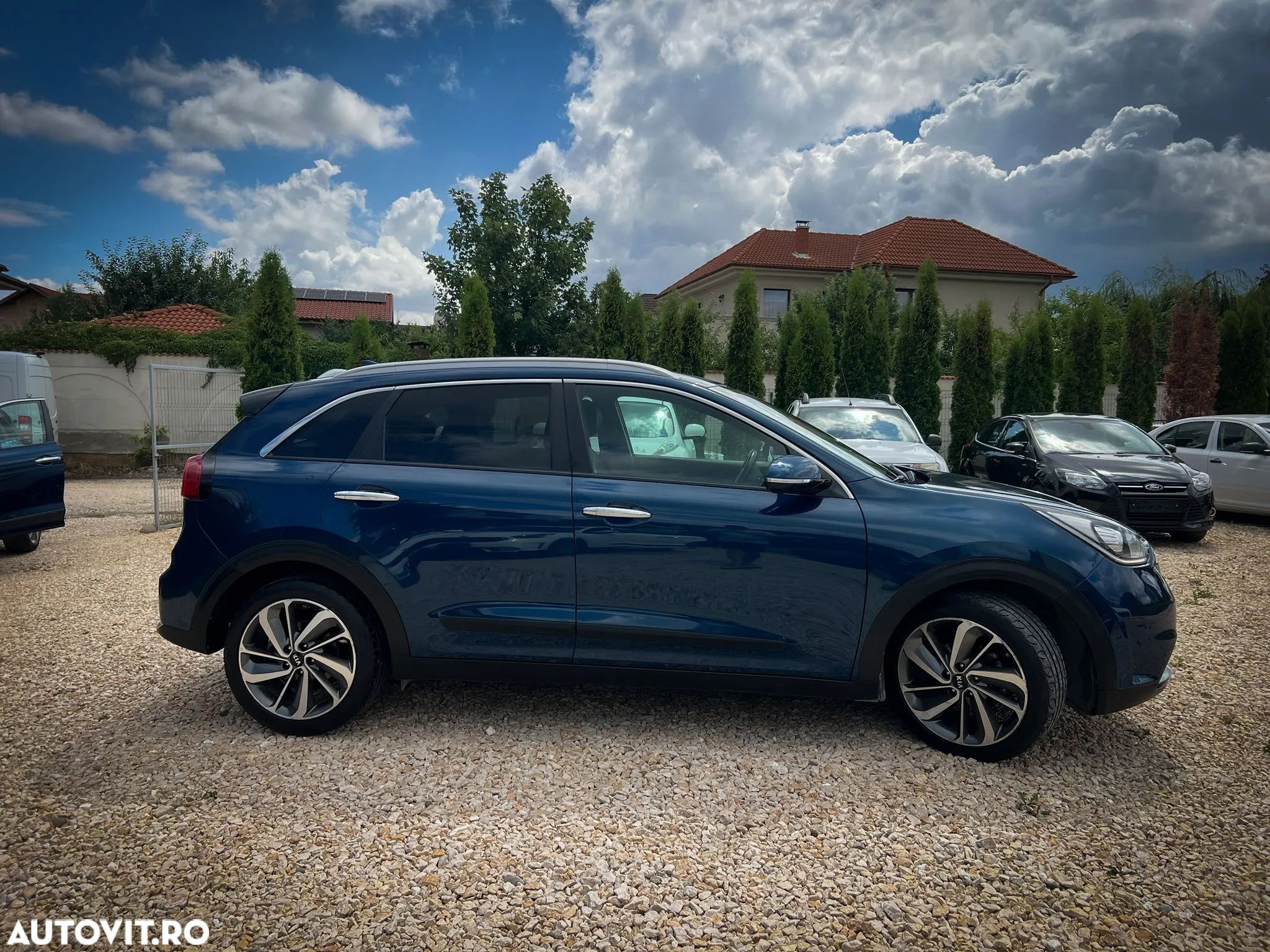 Kia Niro 1.6 GDI 2WD Aut. Edition 7 - 4
