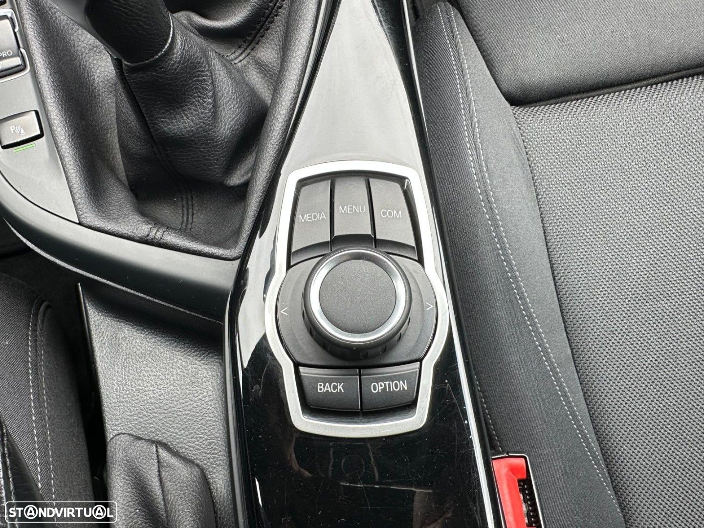 BMW 116 d EDynamics Advantage - 17
