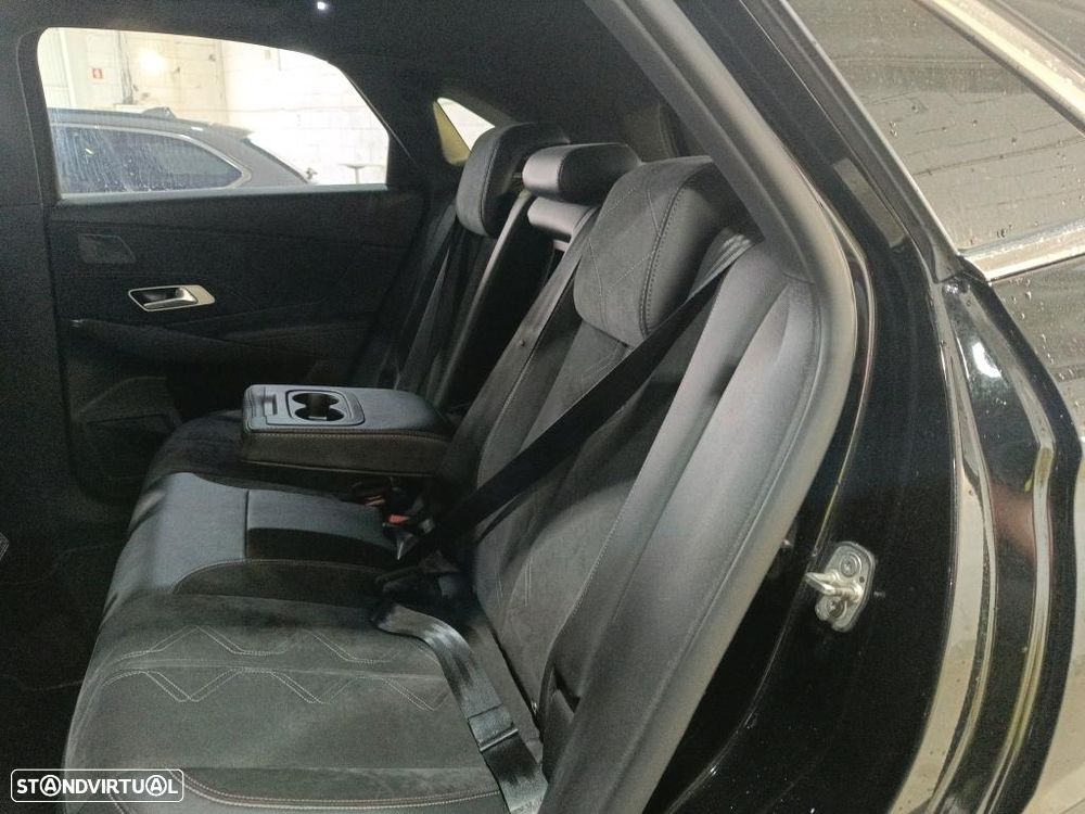 DS DS7 Crossback E-Tense Performance Line EAT8 - 8