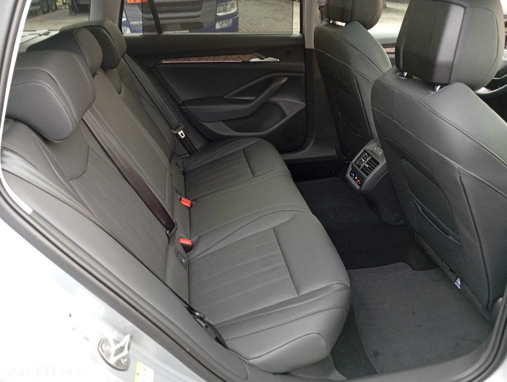 Skoda Superb 2.0 TSI 4x4 L&K DSG - 30