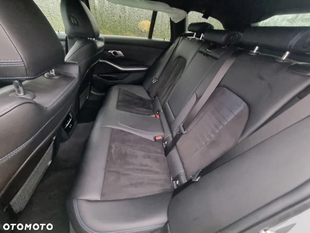 BMW Seria 3 320d M Sport Shadow - 9