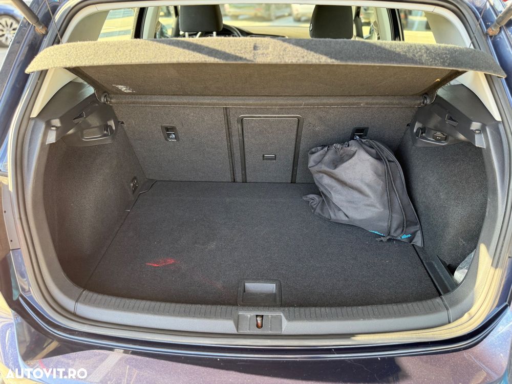 Volkswagen Golf e-Golf - 10