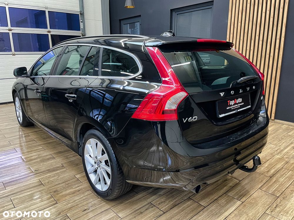 Volvo V60 T3 Summum - 11