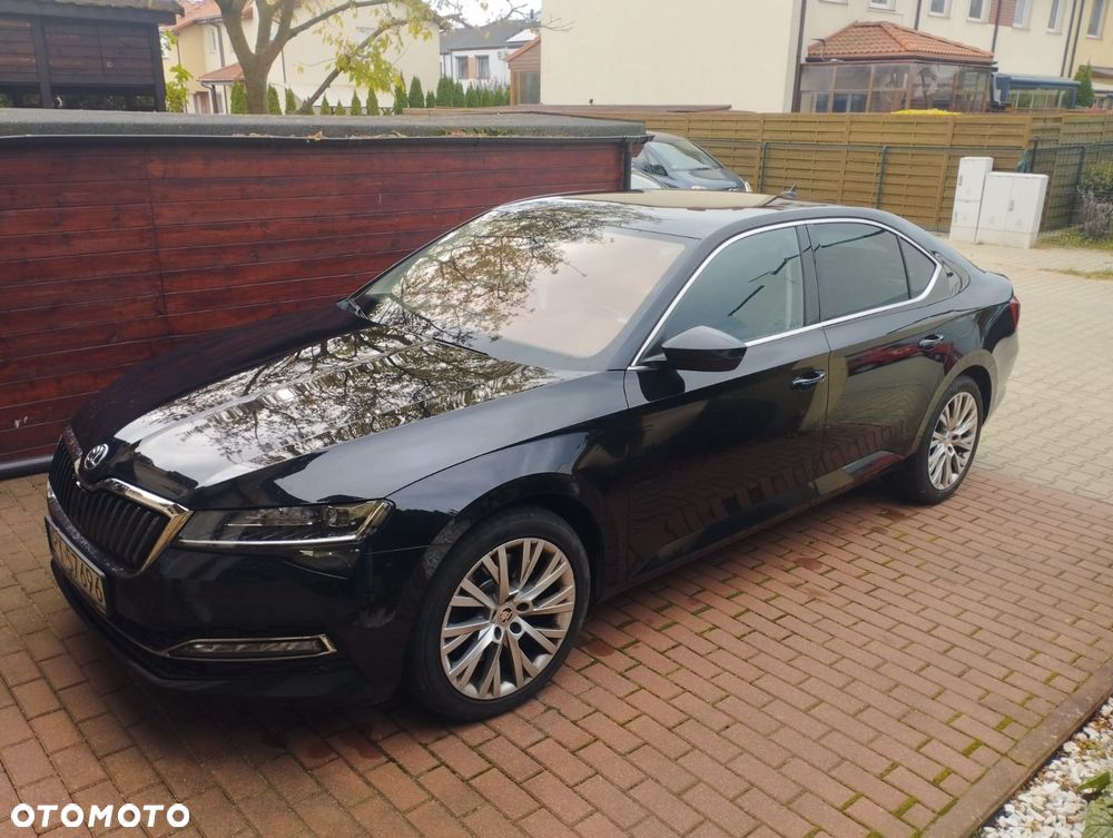 Skoda Superb 2023 photo 2
