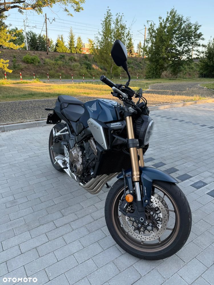 Honda CB - 8